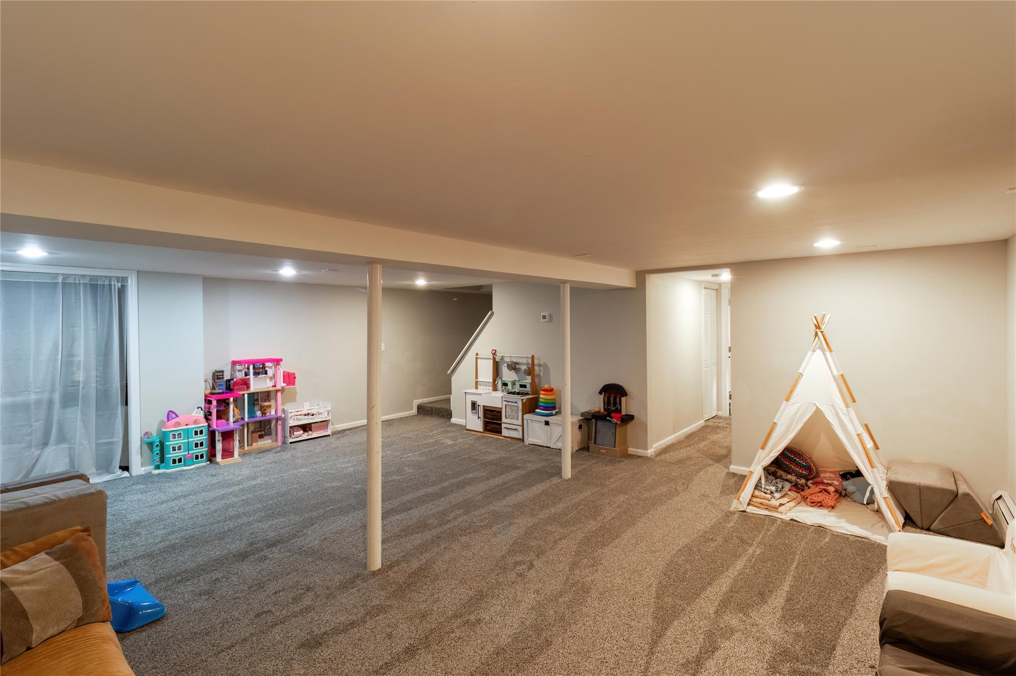 12 Sea Cliff Road, Sound Beach, New York image 18