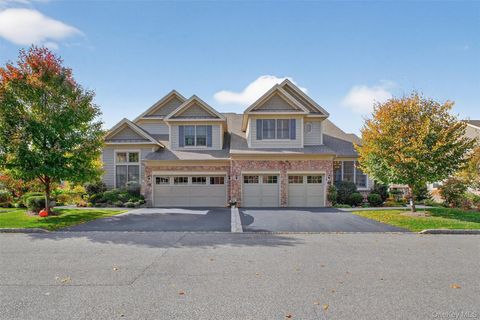 Photo of 17 Deforest Drive, Cortlandt Manor, NY 10567 (MLS # 930850) Photo of 17 Deforest Drive, Cortlandt Manor, NY 10567 (MLS # 930850)