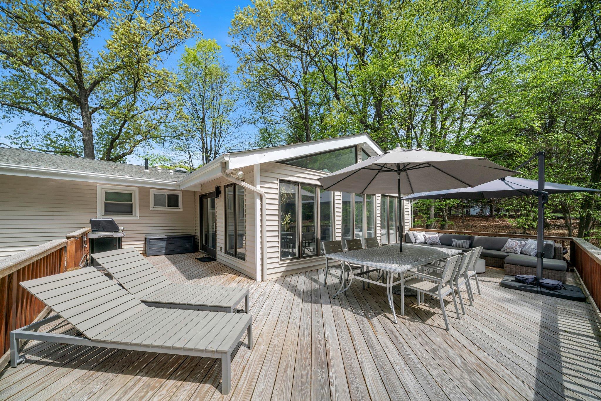 21 Dorchester Drive, Airmont, New York image 30