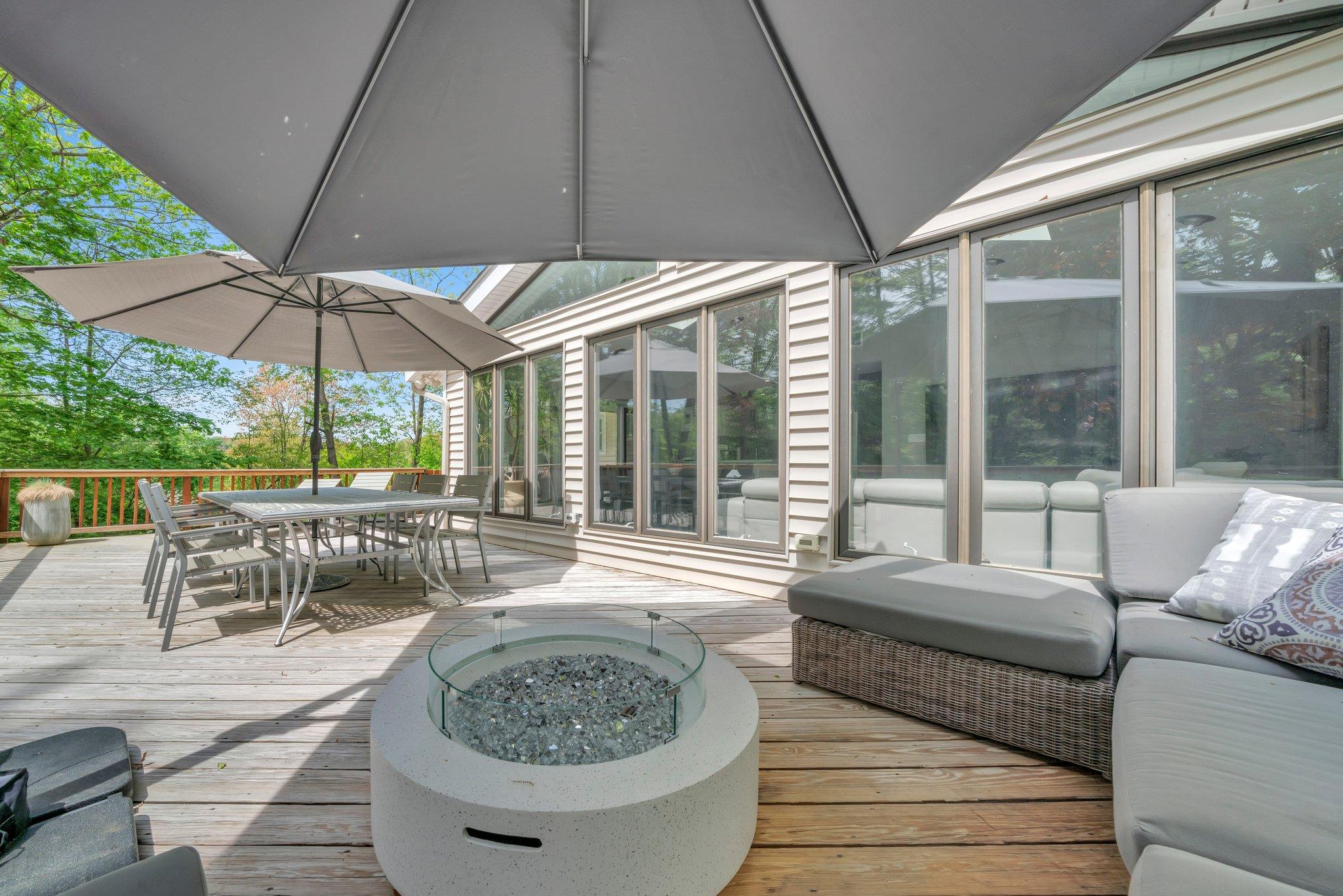 21 Dorchester Drive, Airmont, New York image 31