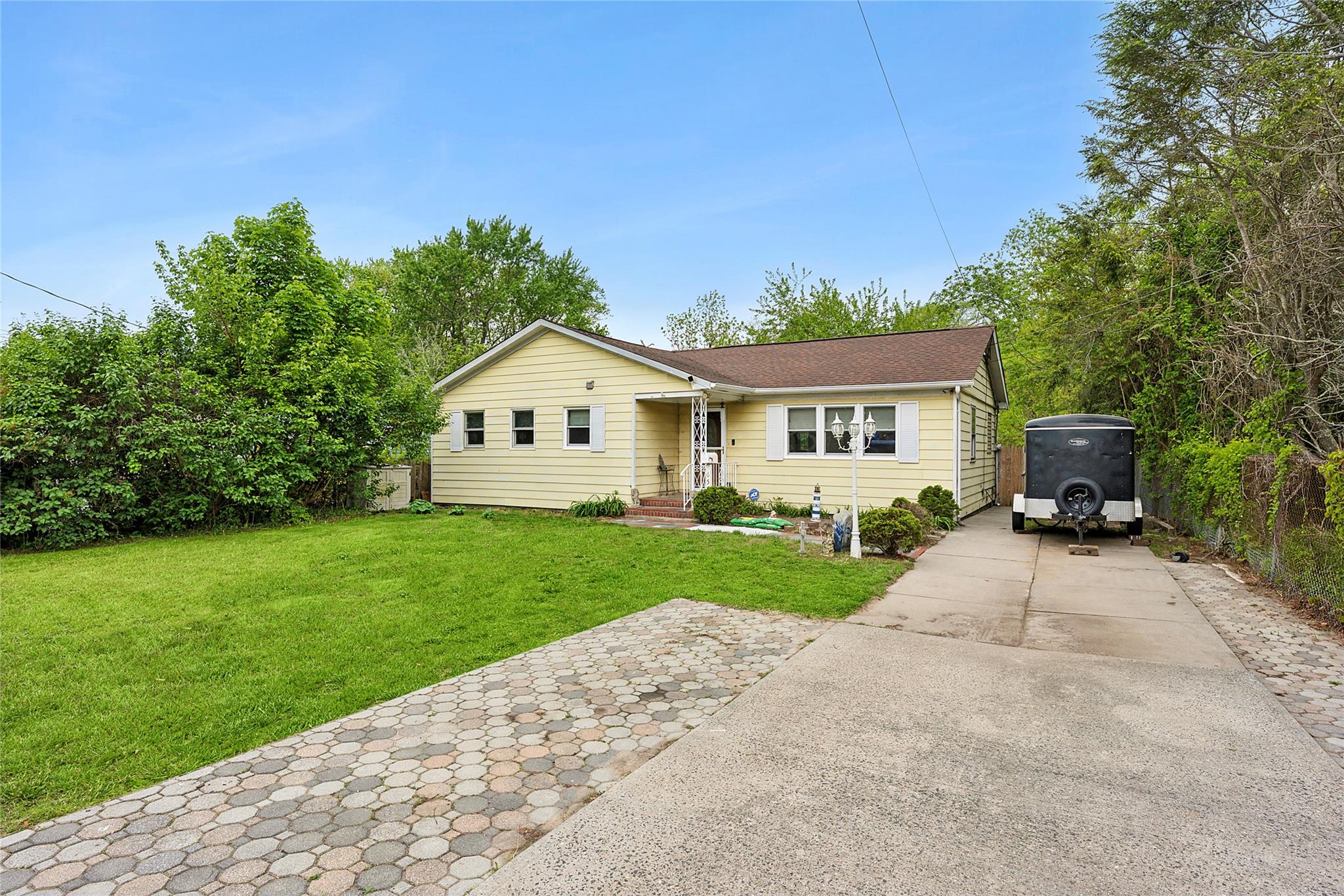 Property for Sale at Northville Turnpike, Riverhead, Hamptons, NY - Bedrooms: 3 
Bathrooms: 1  - $550,000