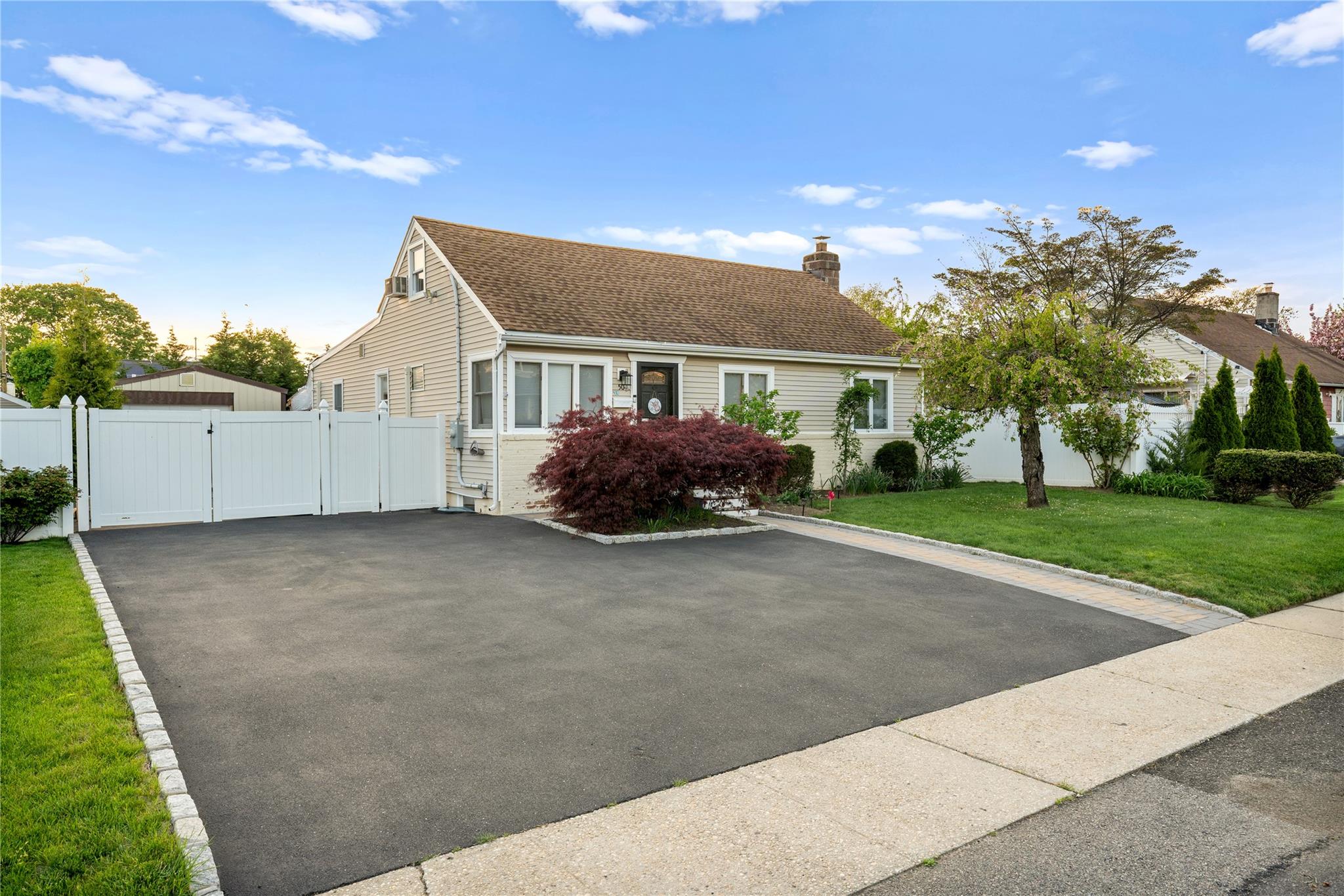 50 Herman Avenue, North Babylon, New York image 1