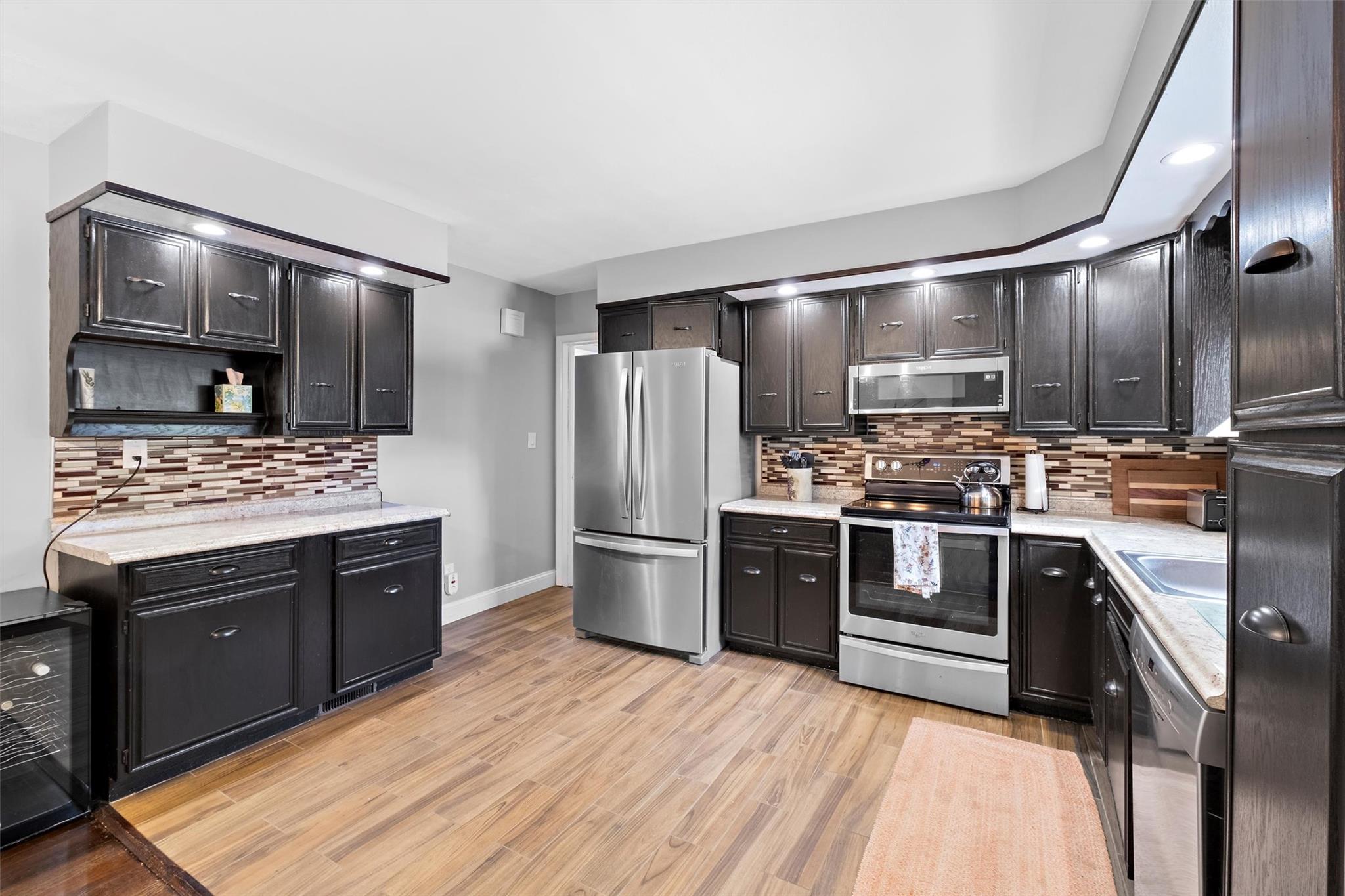 81 Beechwood Avenue, Poughkeepsie, New York image 15