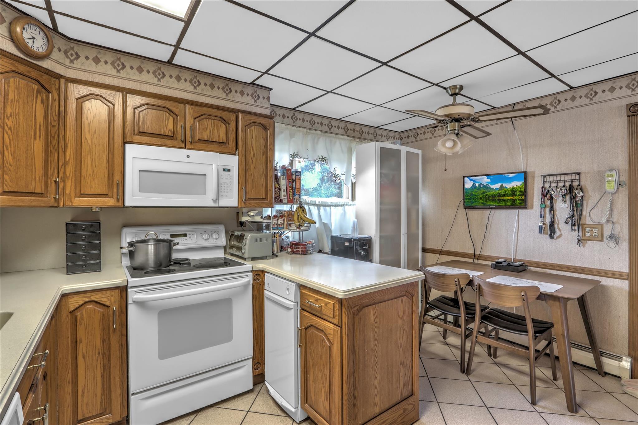 95 Prentice Road, Levittown, New York image 5