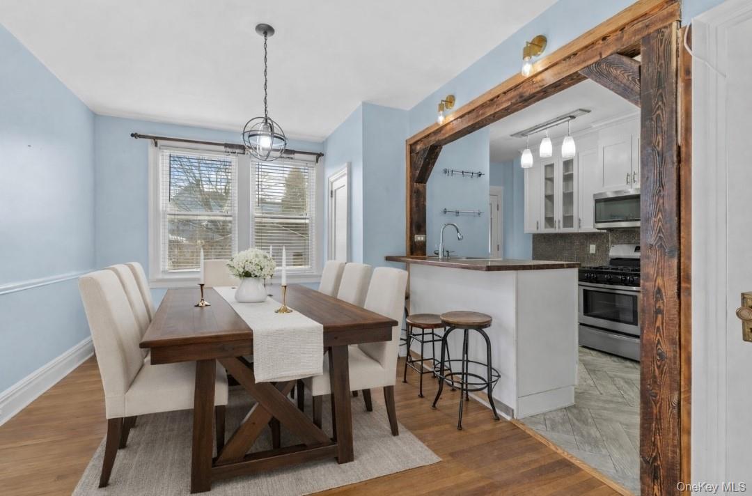 22 Stephenson Boulevard 1st