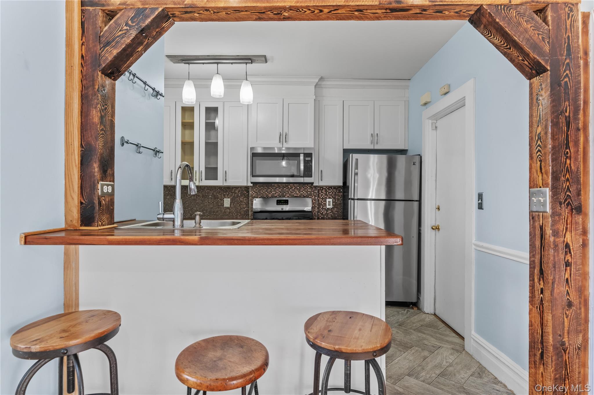 22 Stephenson Boulevard 1st