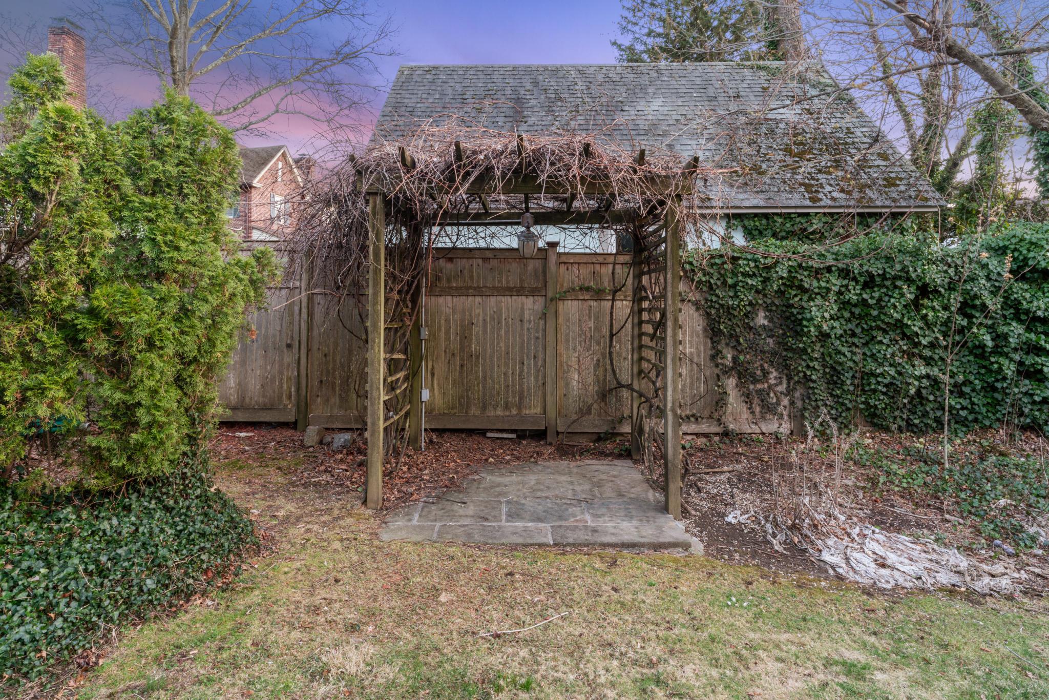26 E Harvard Court #102, White Plains, New York image 7