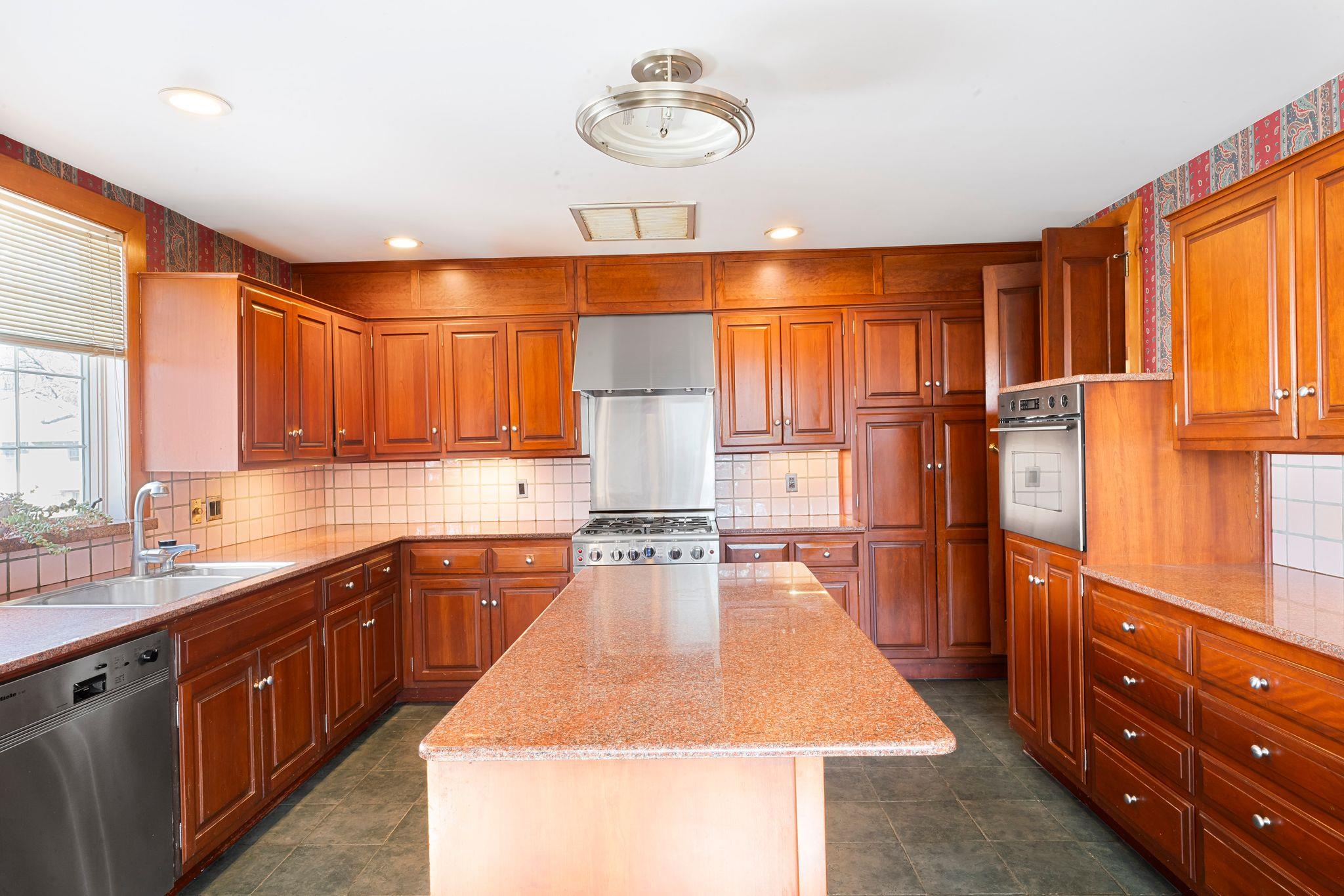 26 E Harvard Court #102, White Plains, New York image 35