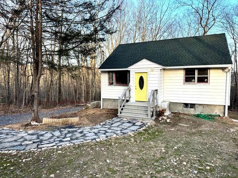 Homes For Sale - 7 Fern Trail<br/> Sullivan County, Wurtsboro, NY 12790