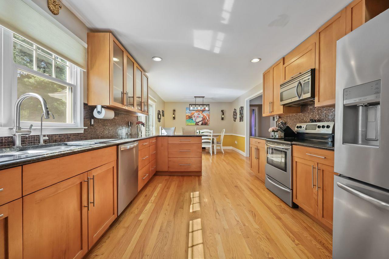 21 Mount Hope Road, Mahopac, New York image 8
