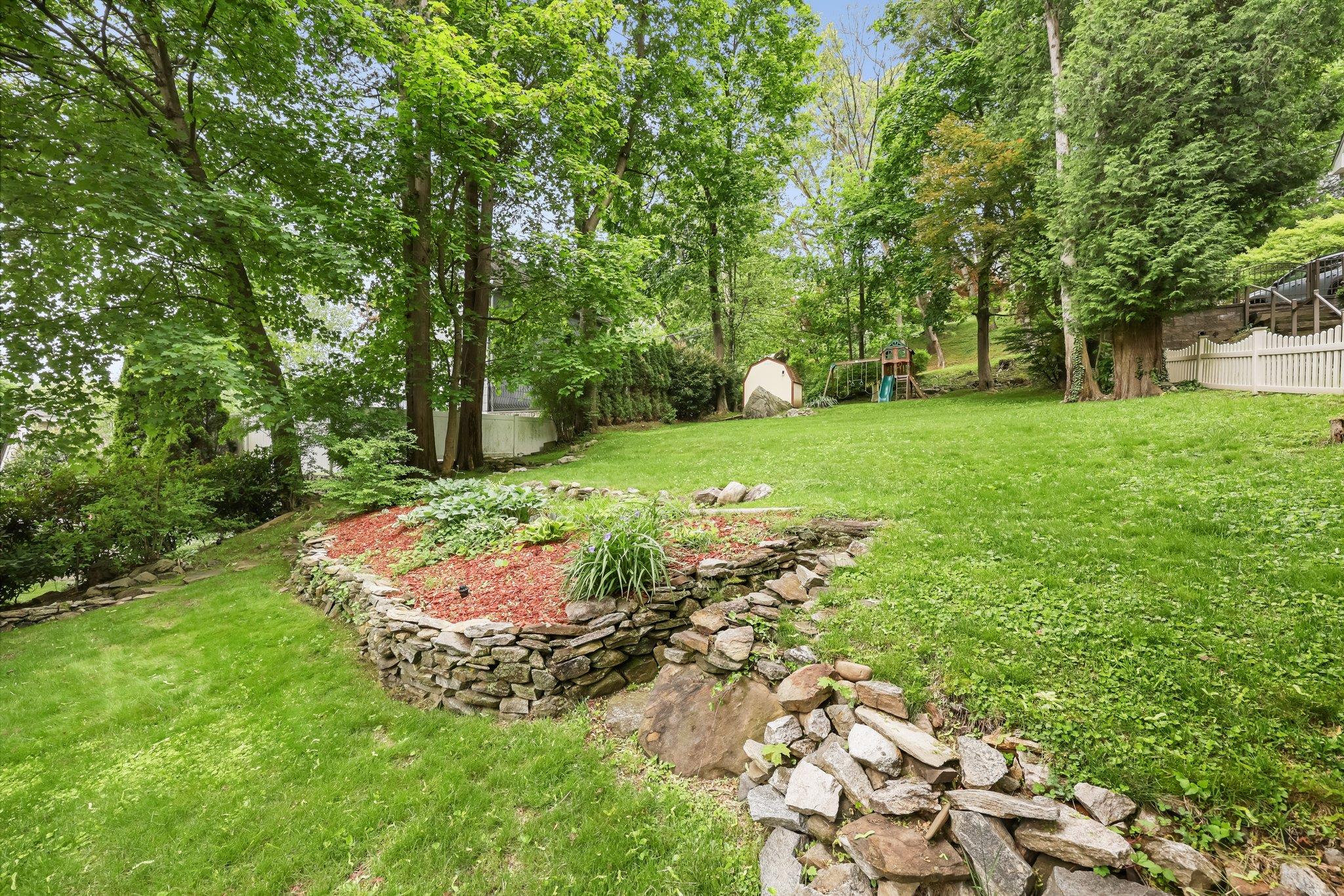 20 Sarles Lane, Pleasantville, New York image 28