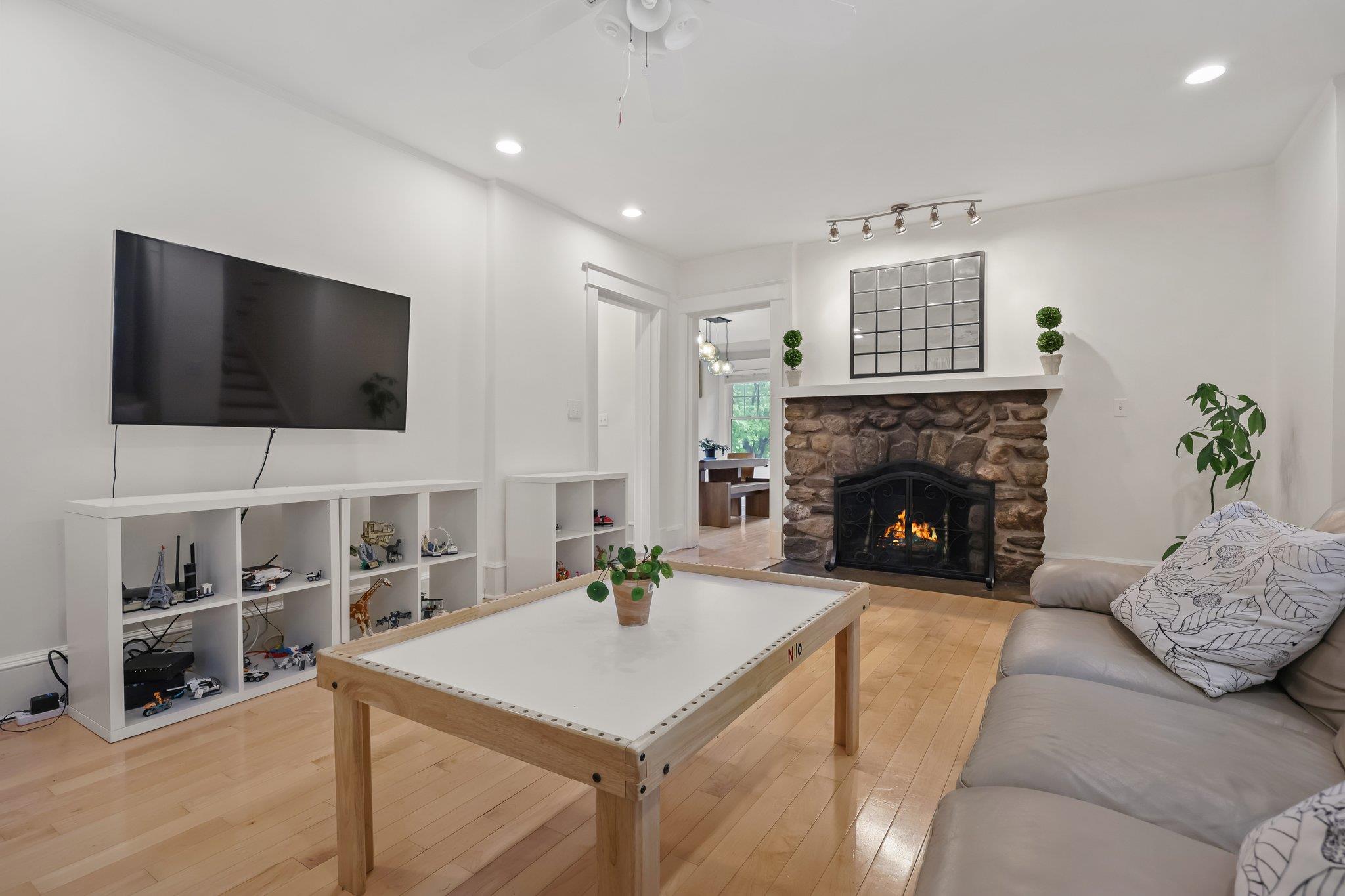 20 Sarles Lane, Pleasantville, New York image 6