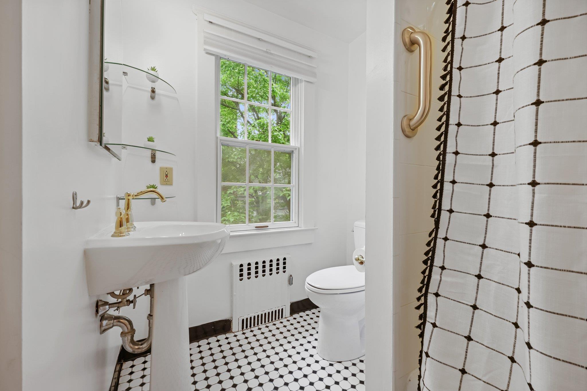 20 Sarles Lane, Pleasantville, New York image 19