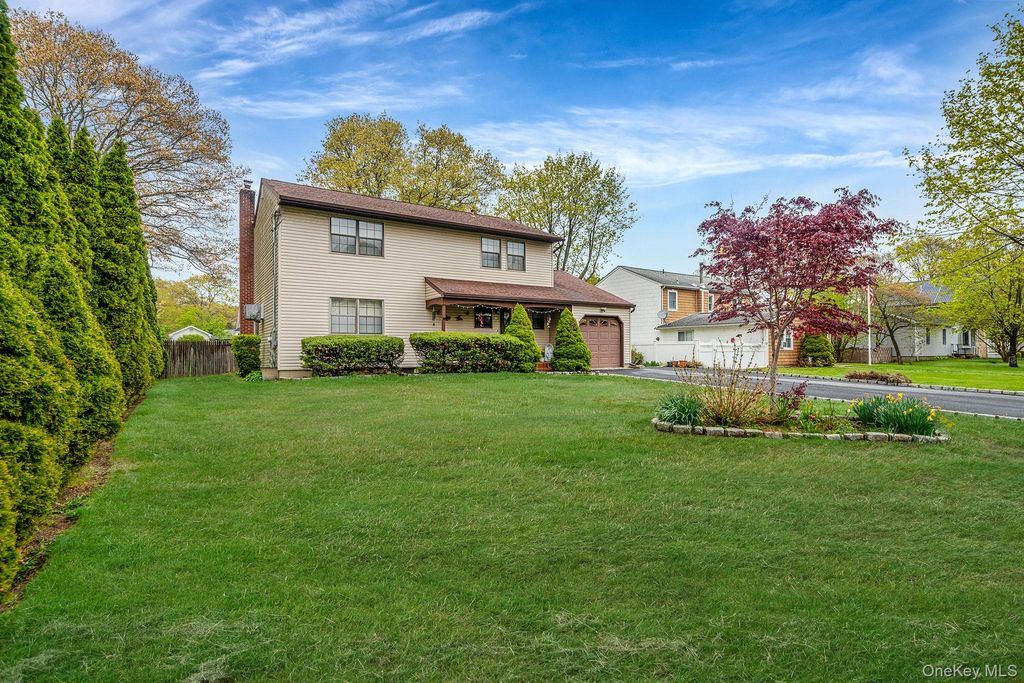 Photo of 15 Brandywine Drive, Mastic, NY 11950 (MLS # 995179)