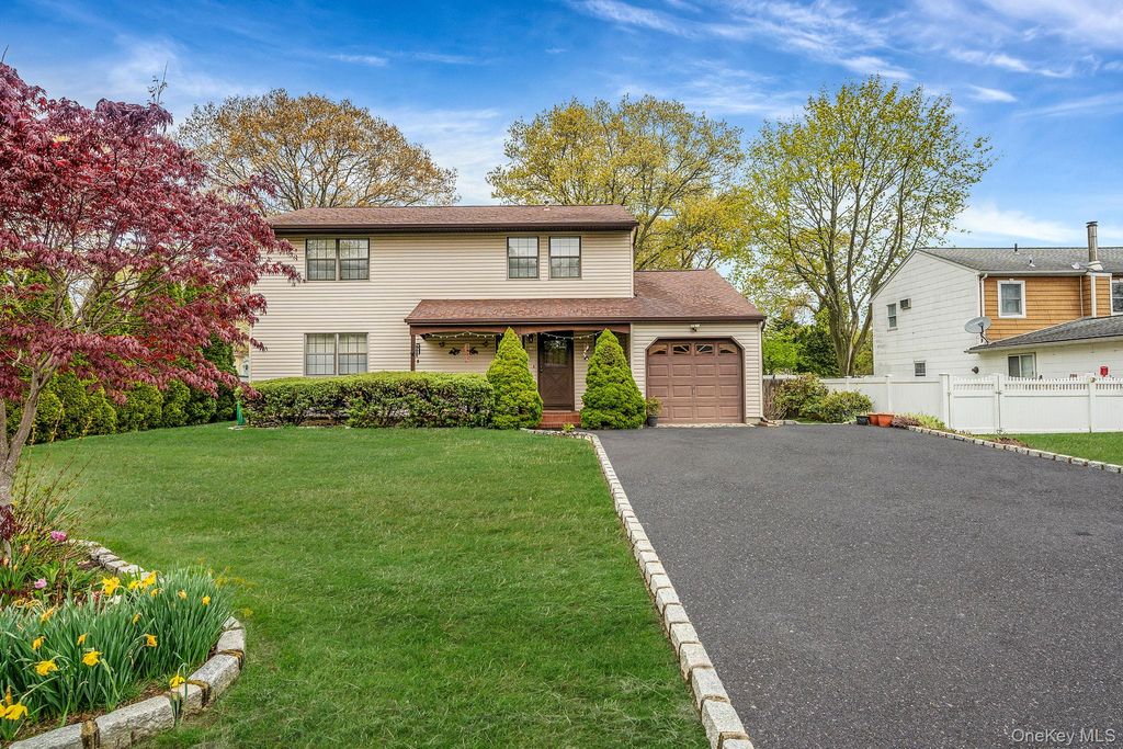 Photo of 15 Brandywine Drive, Mastic, NY 11950 (MLS # 995179)