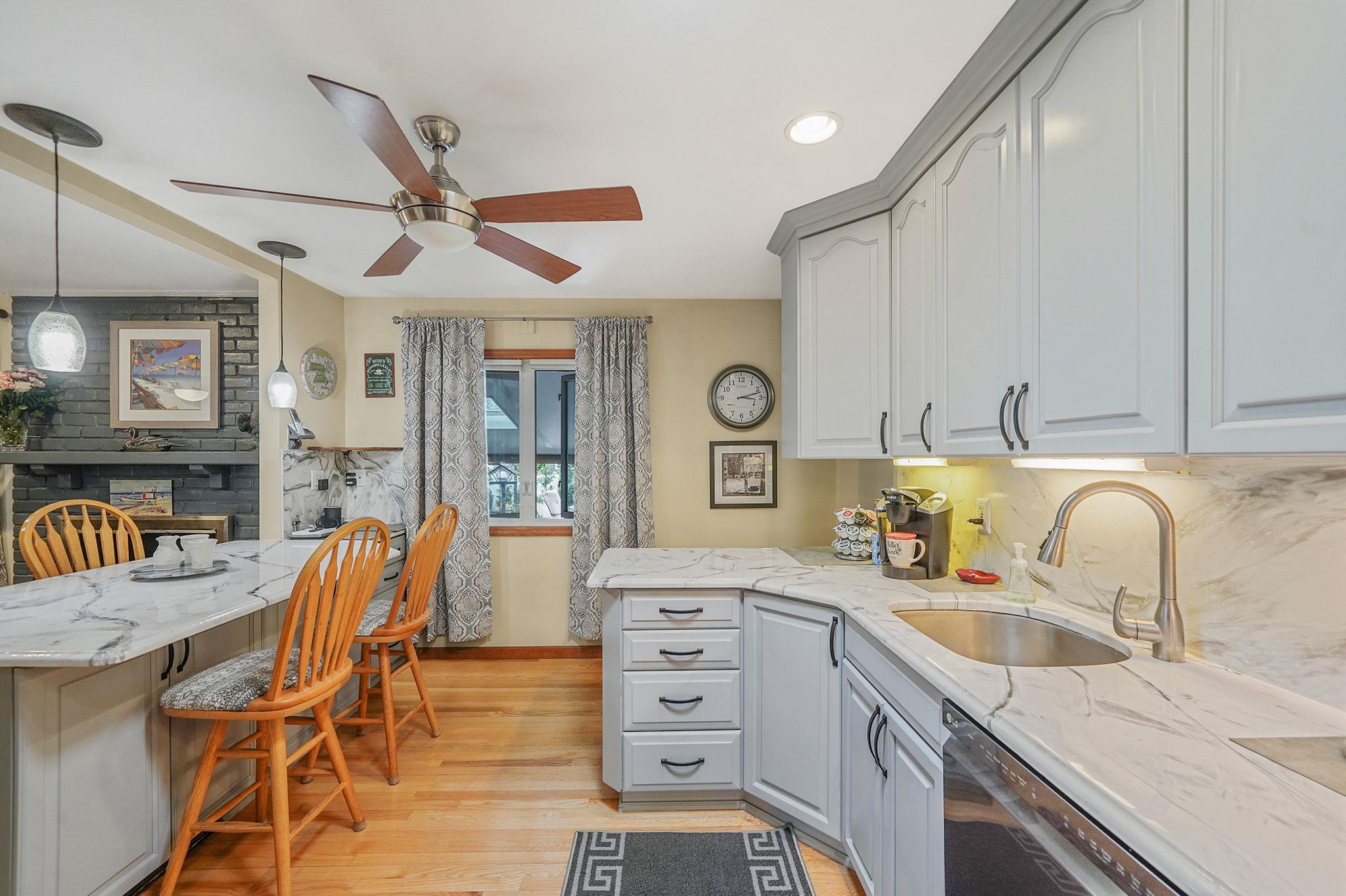 272 Bow Drive, Hauppauge, New York image 22