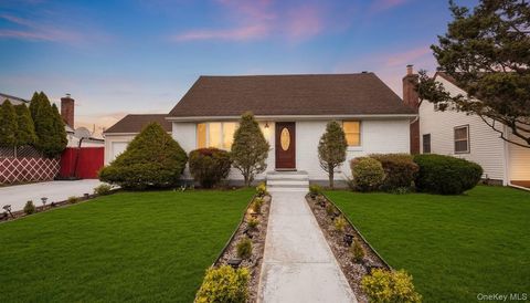 21 Linden Boulevard Hicksville NY 11801