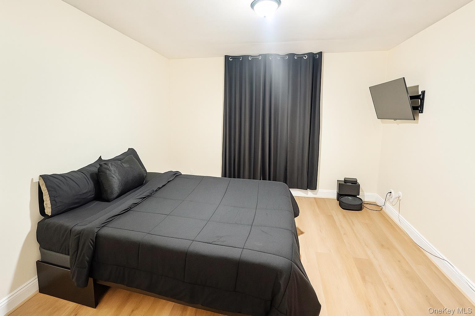 60 White Oak Street 2-H