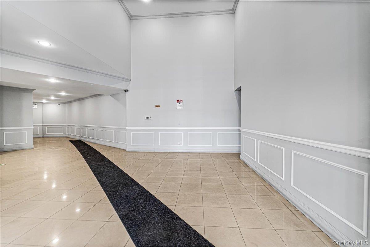 81-15 Queens Boulevard 4H