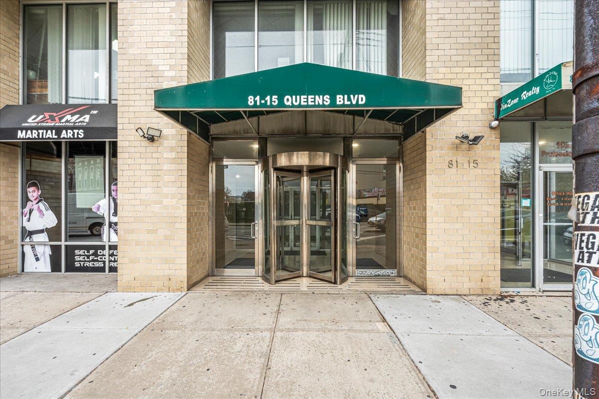 81-15 Queens Boulevard 4H