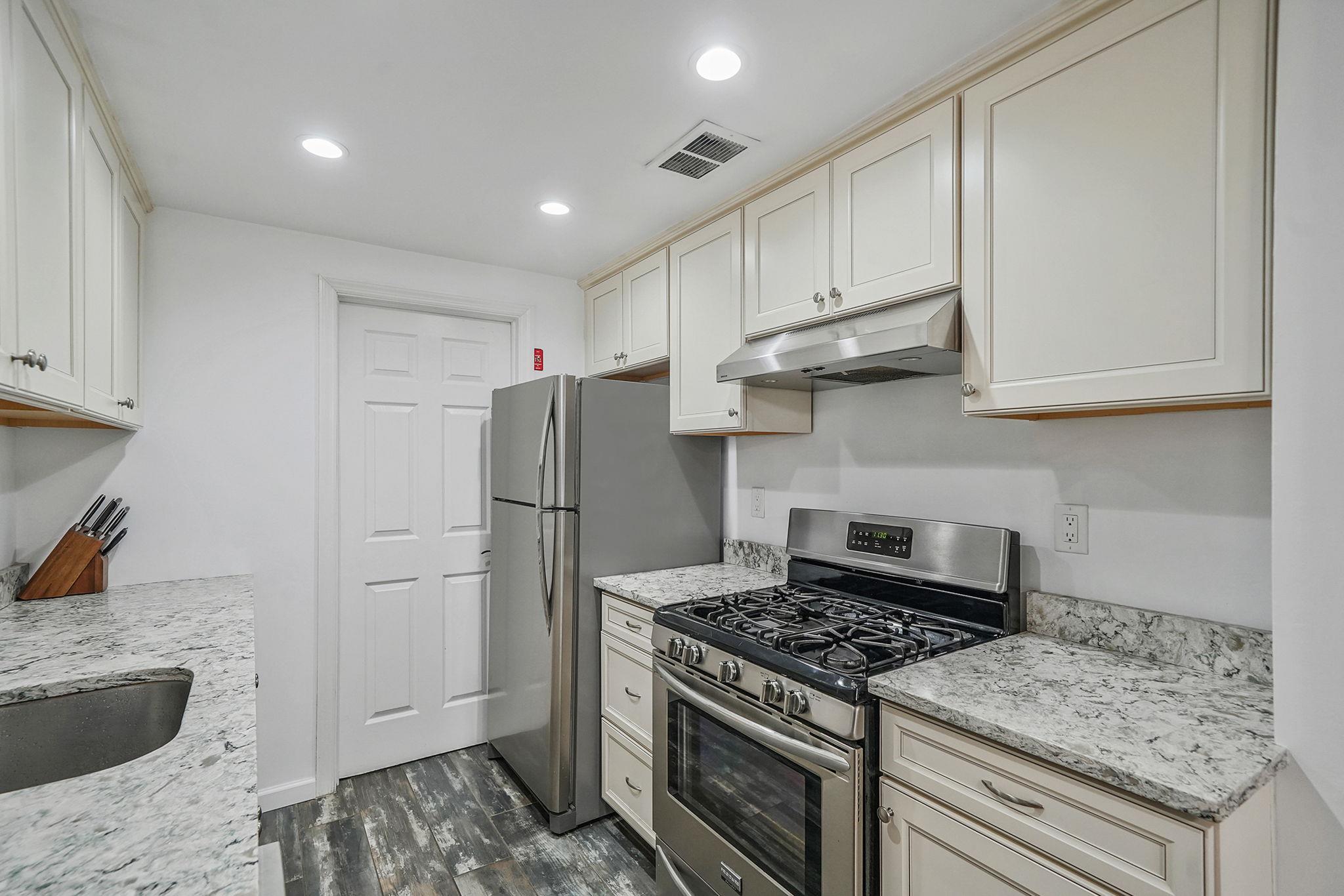 490 Daryl Drive, Medford, New York image 10
