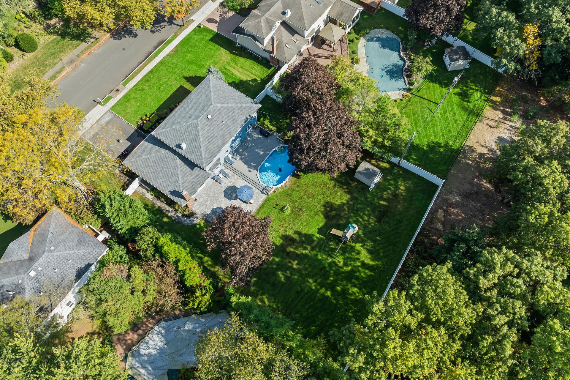 39 Kinsella Street, Dix Hills, New York image 36