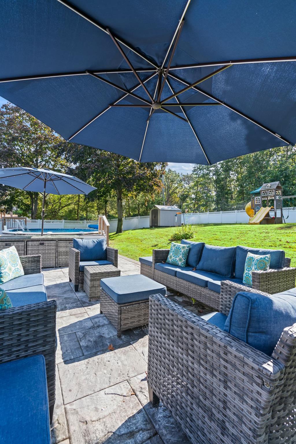 39 Kinsella Street, Dix Hills, New York image 31