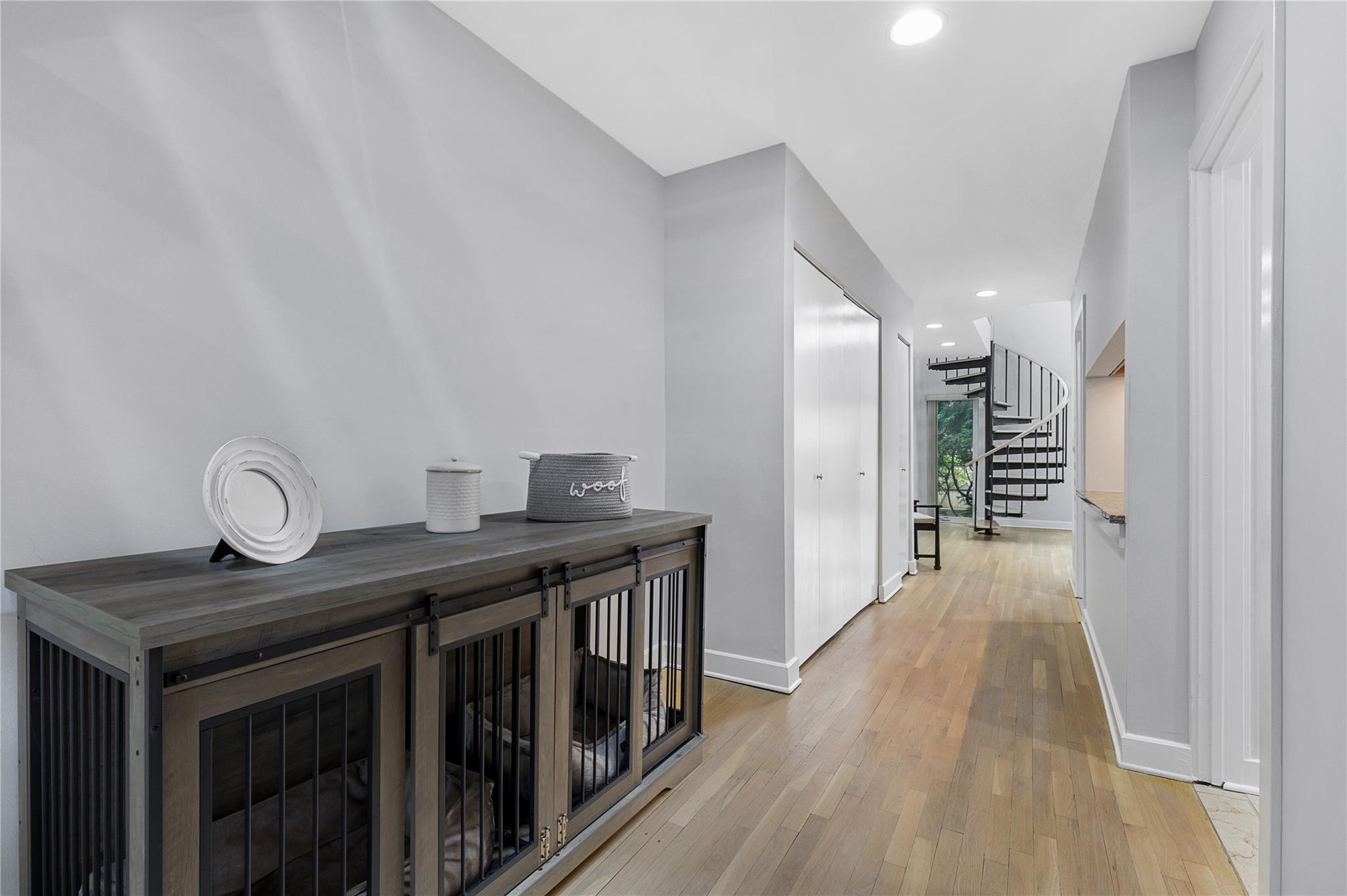 10 Waterside Close