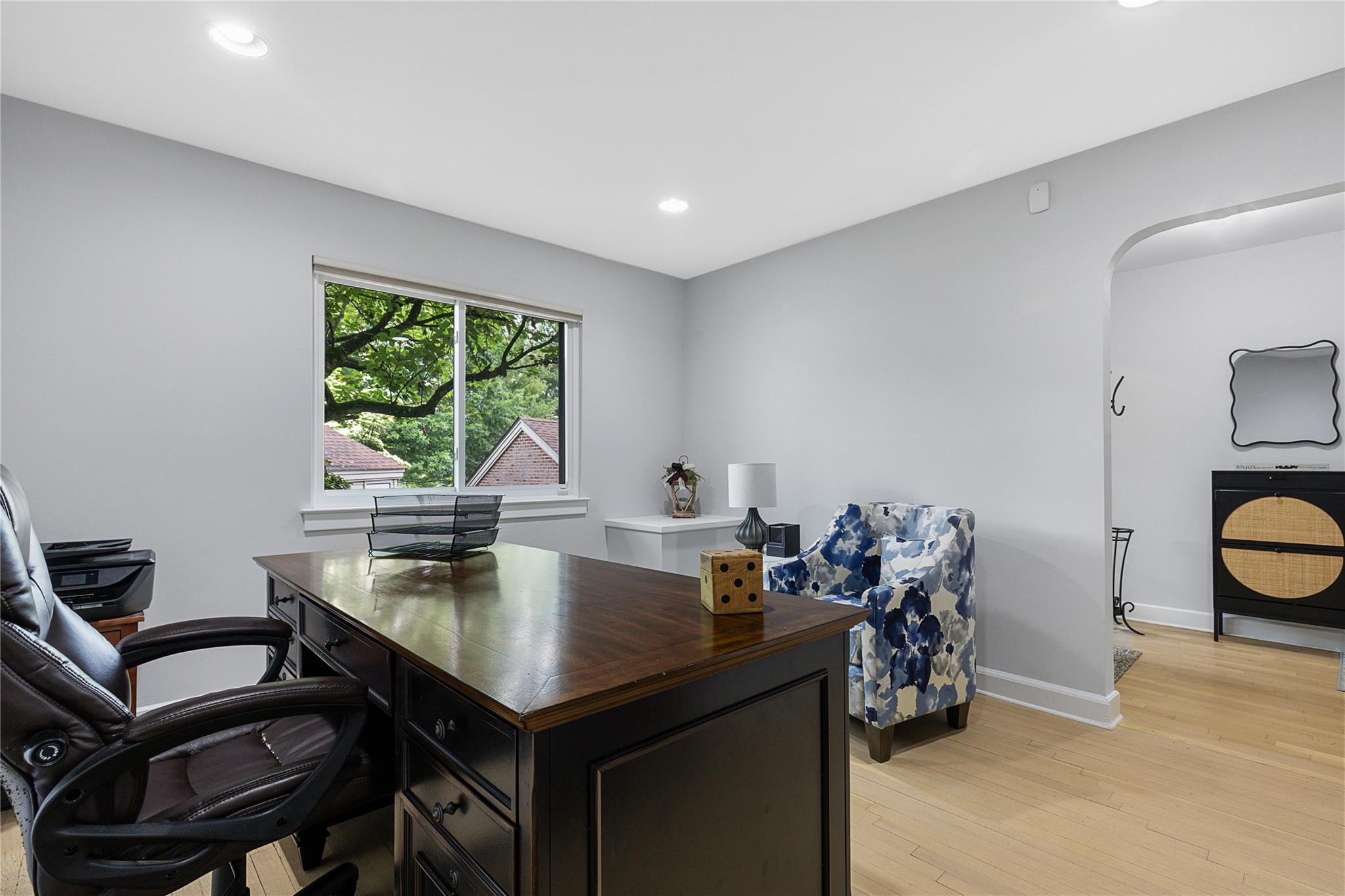 10 Waterside Close