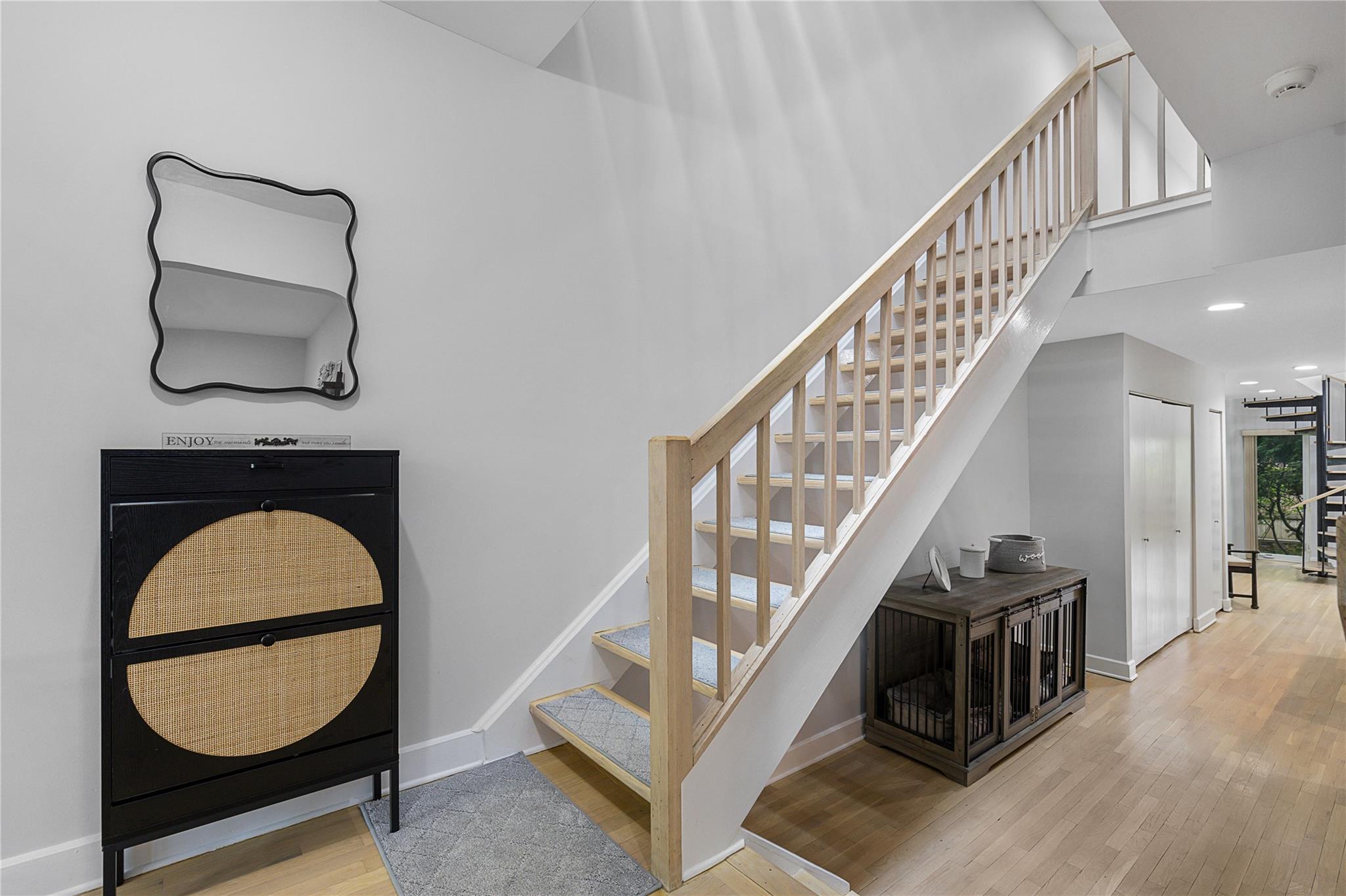 10 Waterside Close
