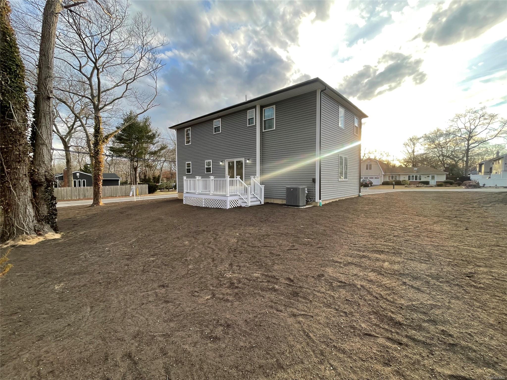 213 Holland Avenue, Medford, New York image 35