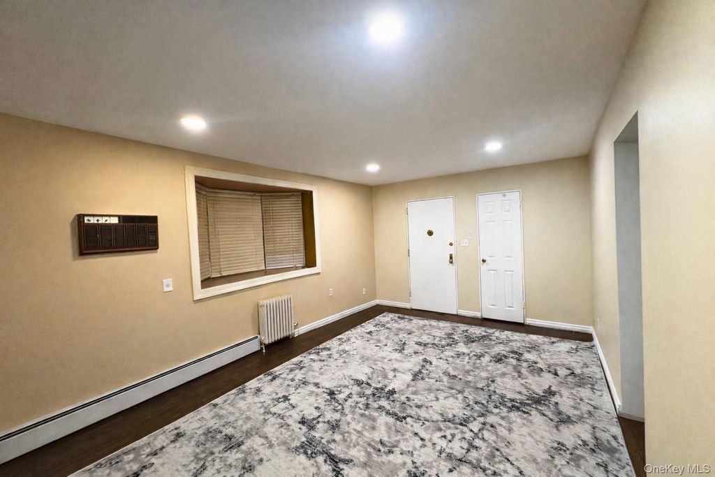 Photo of 22105 67th Avenue #1A, Oakland Gardens, NY 11364 (MLS # 964741)