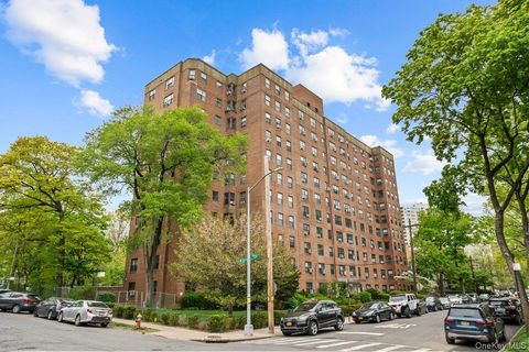 Homes For Sale - 3103 Fairfield Avenue #4K<br/> Bronx, NY 10463