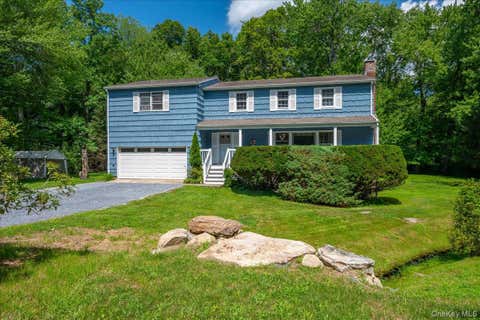 Homes For Sale - 9 Laurel Road<br/> Westchester County, South Salem, NY 10590