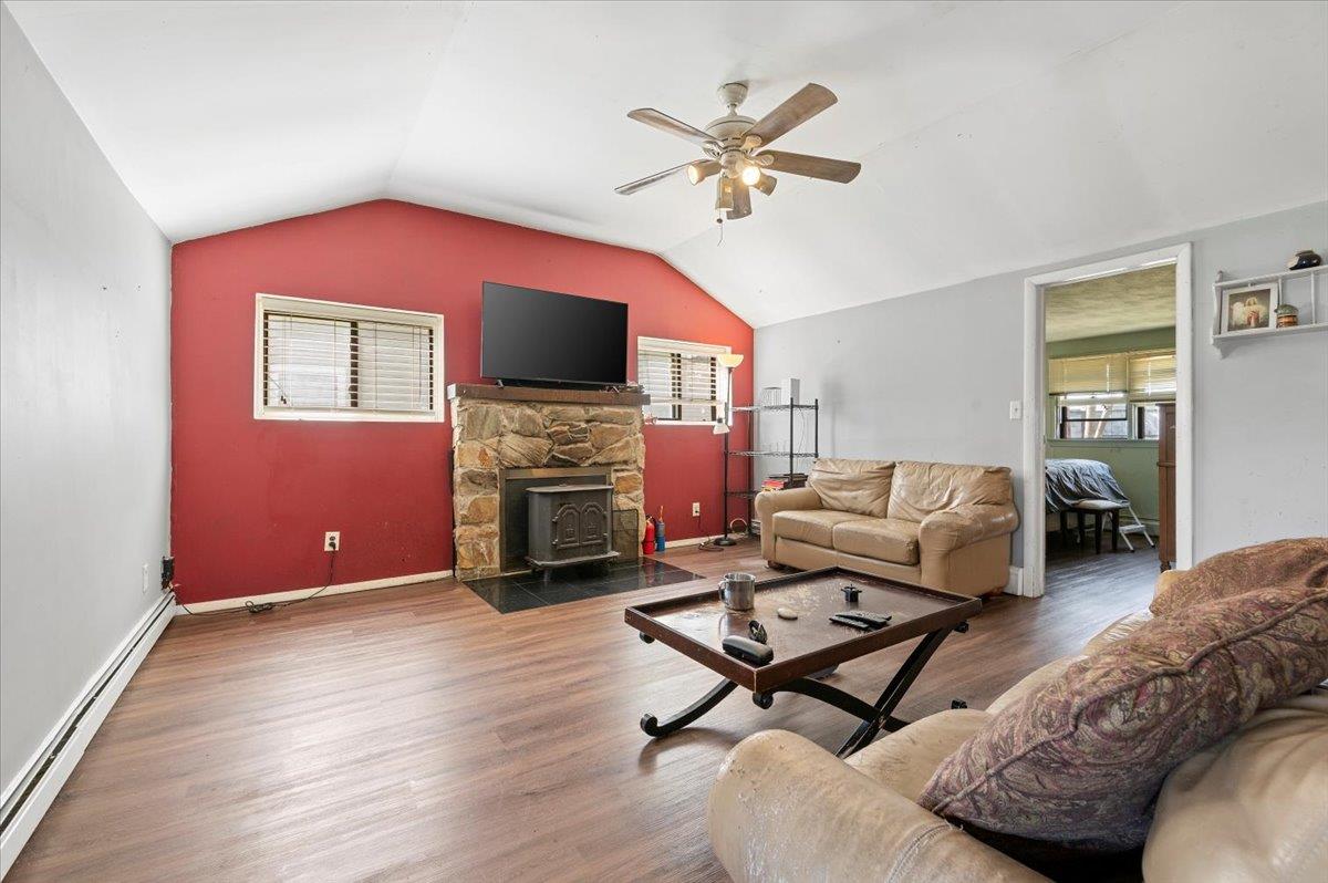 49 5th Street, Ronkonkoma, New York image 6