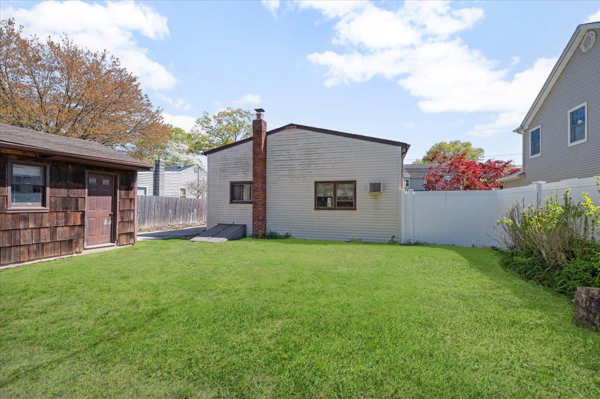 49 5th Street, Ronkonkoma, New York image 17