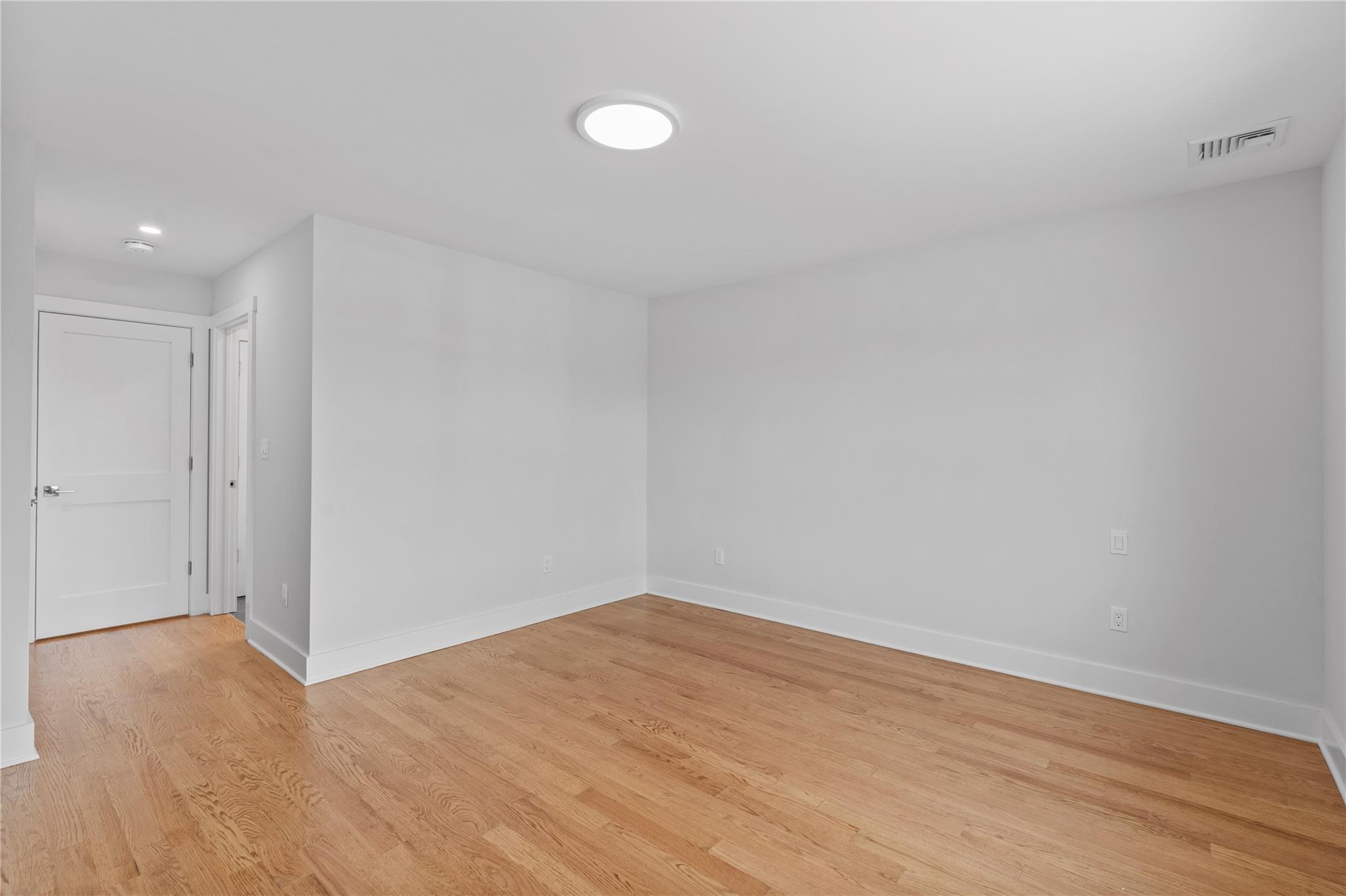 563 King Street, Port Chester, New York image 19