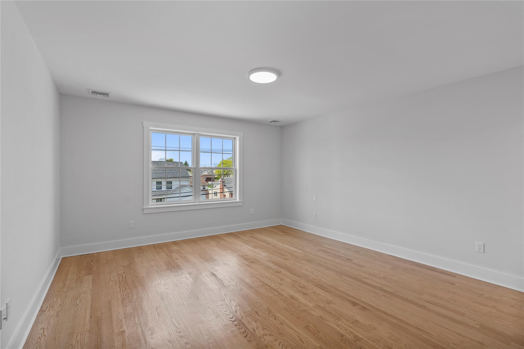 563 King Street, Port Chester, New York image 15