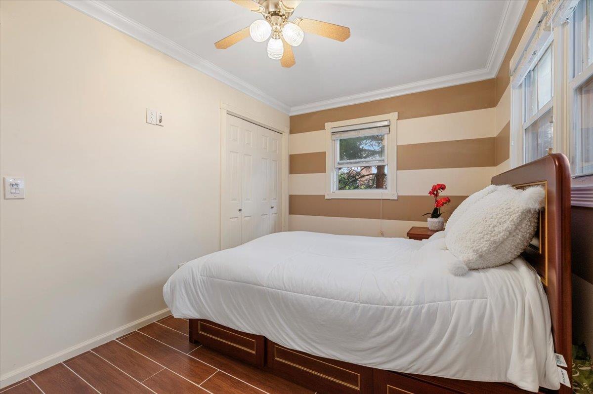 Lindenhurst, New York 11757, United States, 3 Bedrooms Bedrooms, ,2 BathroomsBathrooms,Residential,Active,182463