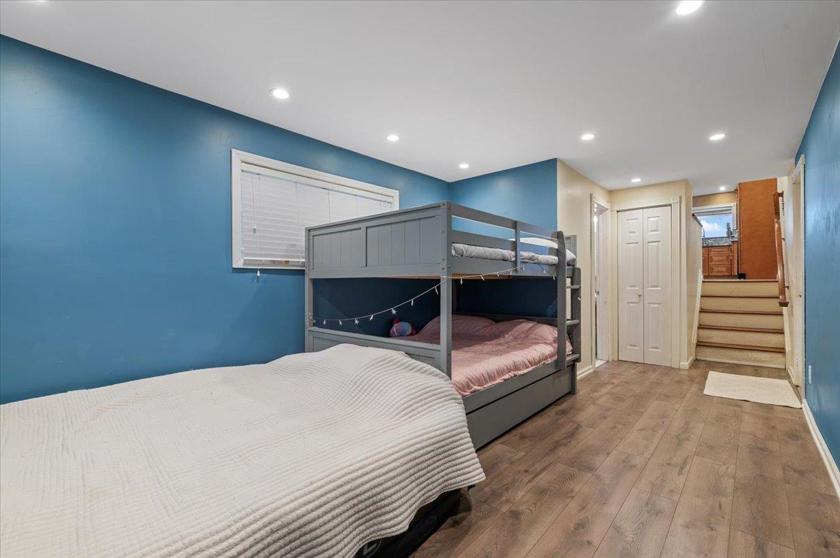 Lindenhurst, New York 11757, United States, 3 Bedrooms Bedrooms, ,2 BathroomsBathrooms,Residential,Active,182463