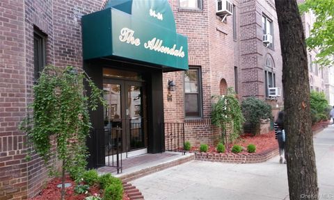 Homes For Sale - 3424 82nd Street #6G<br/> Jackson Heights, NY 11372