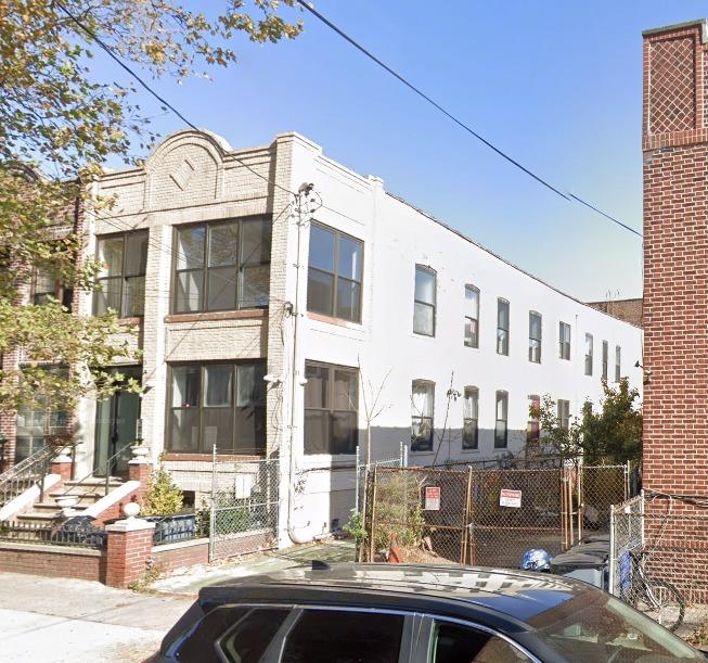 421 E 94th Street