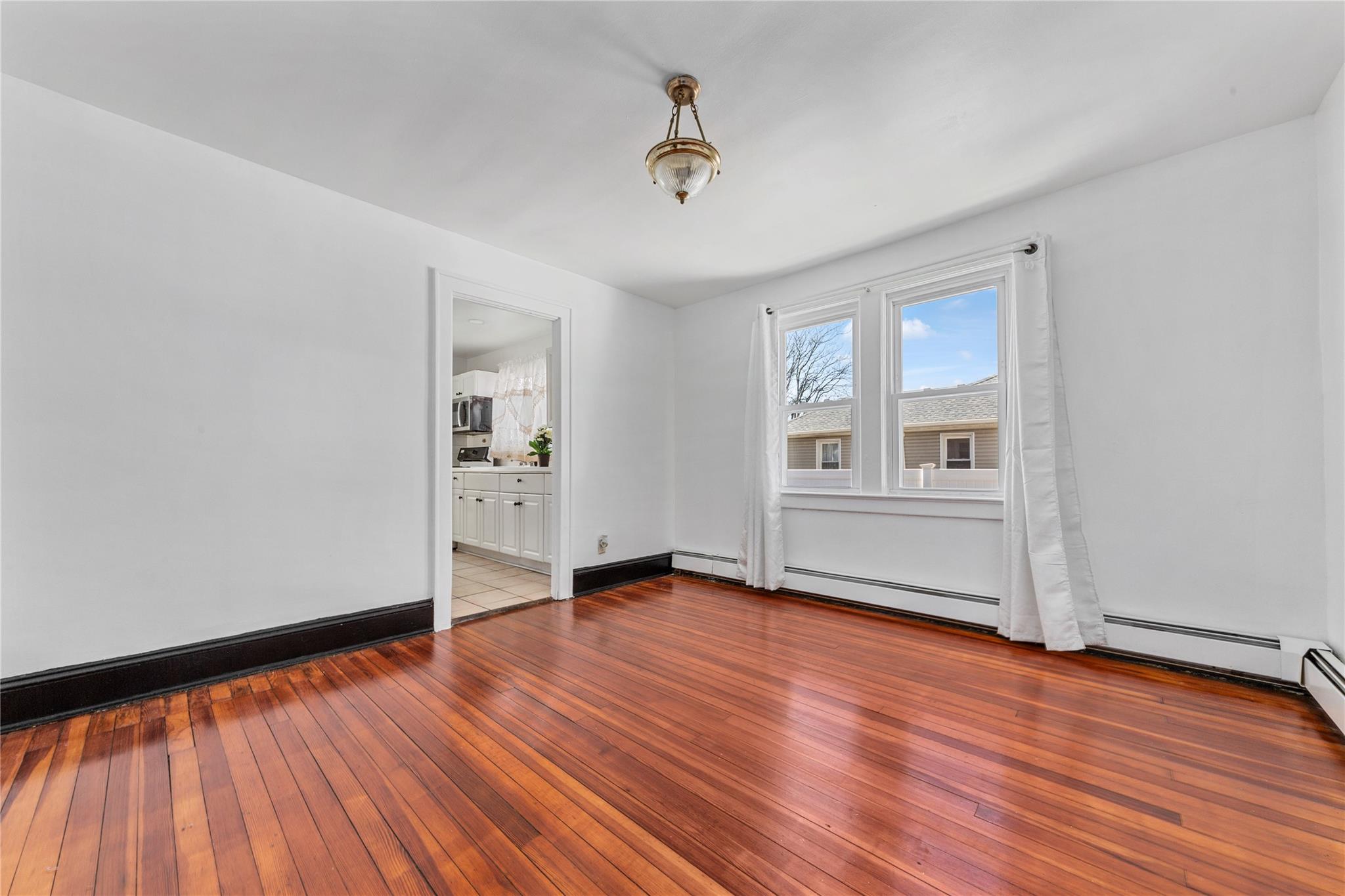 20 E Greenwich Avenue, Roosevelt, New York image 7