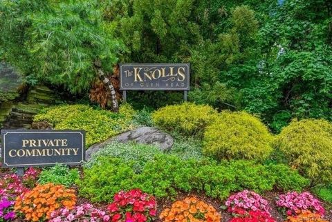 Photo of 31 The Glen #31, Glen Head, NY 11545 (MLS # 930046) Photo of 31 The Glen #31, Glen Head, NY 11545 (MLS # 930046)