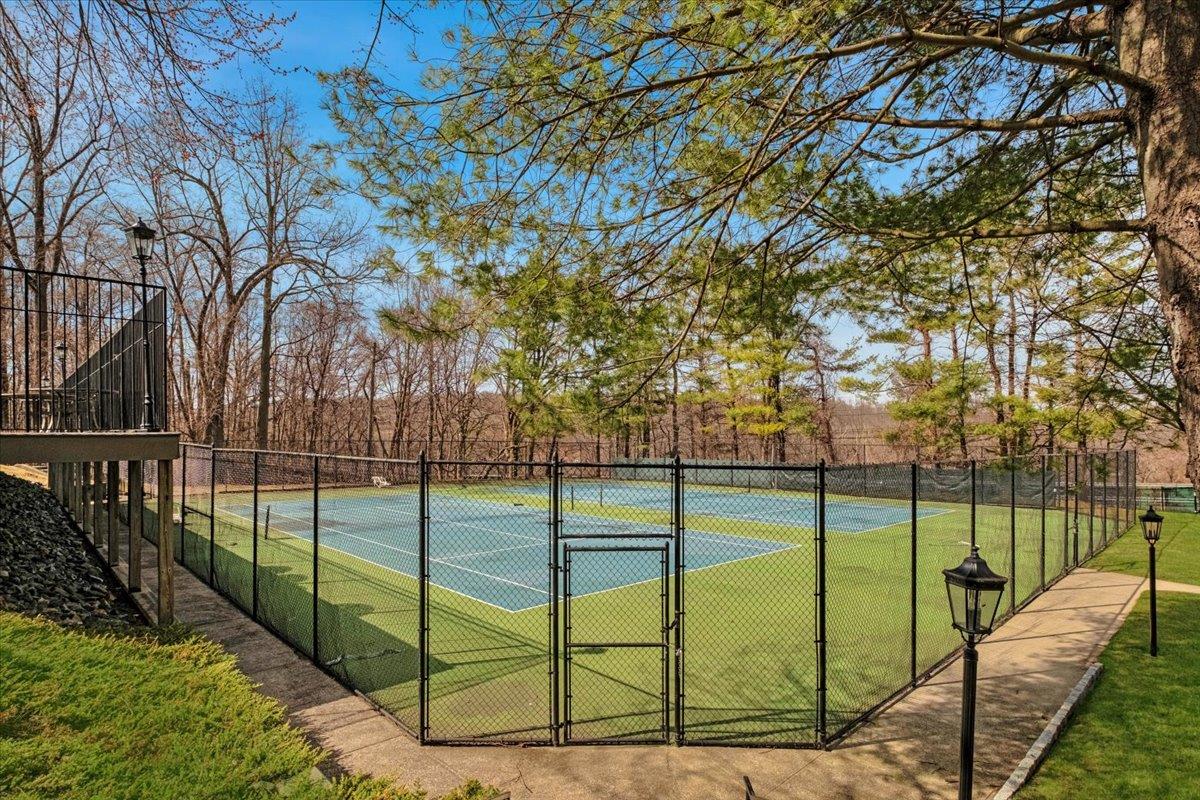 5 Clubway Circle, Yonkers, New York image 31