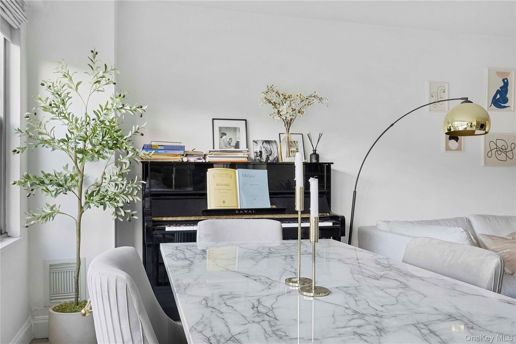 Photo of 1020 Grand Concourse #6M, Bronx, NY 10451 (MLS # 974839)