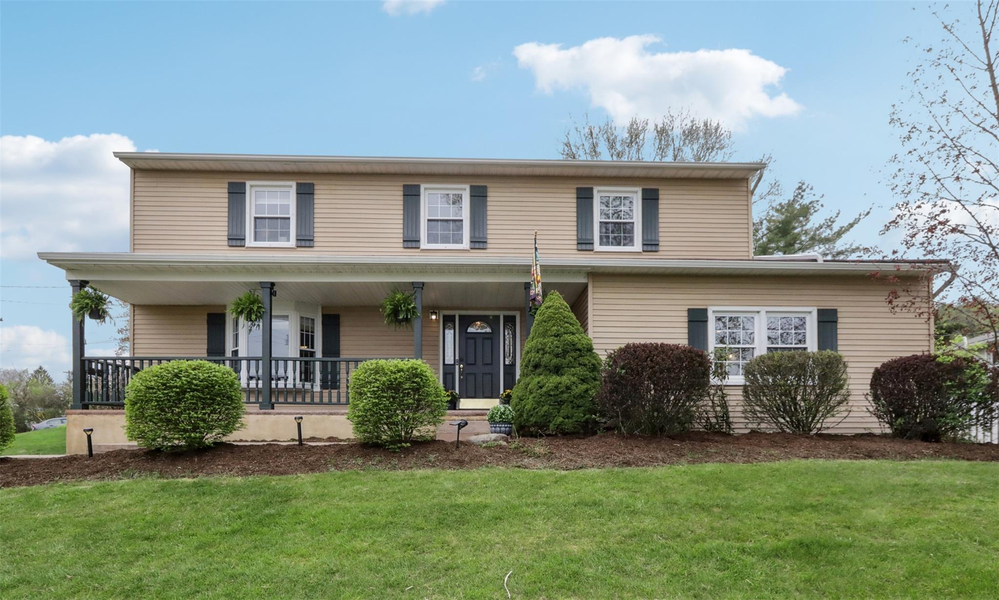 114 Neptune Drive, Monroe, New York image 1