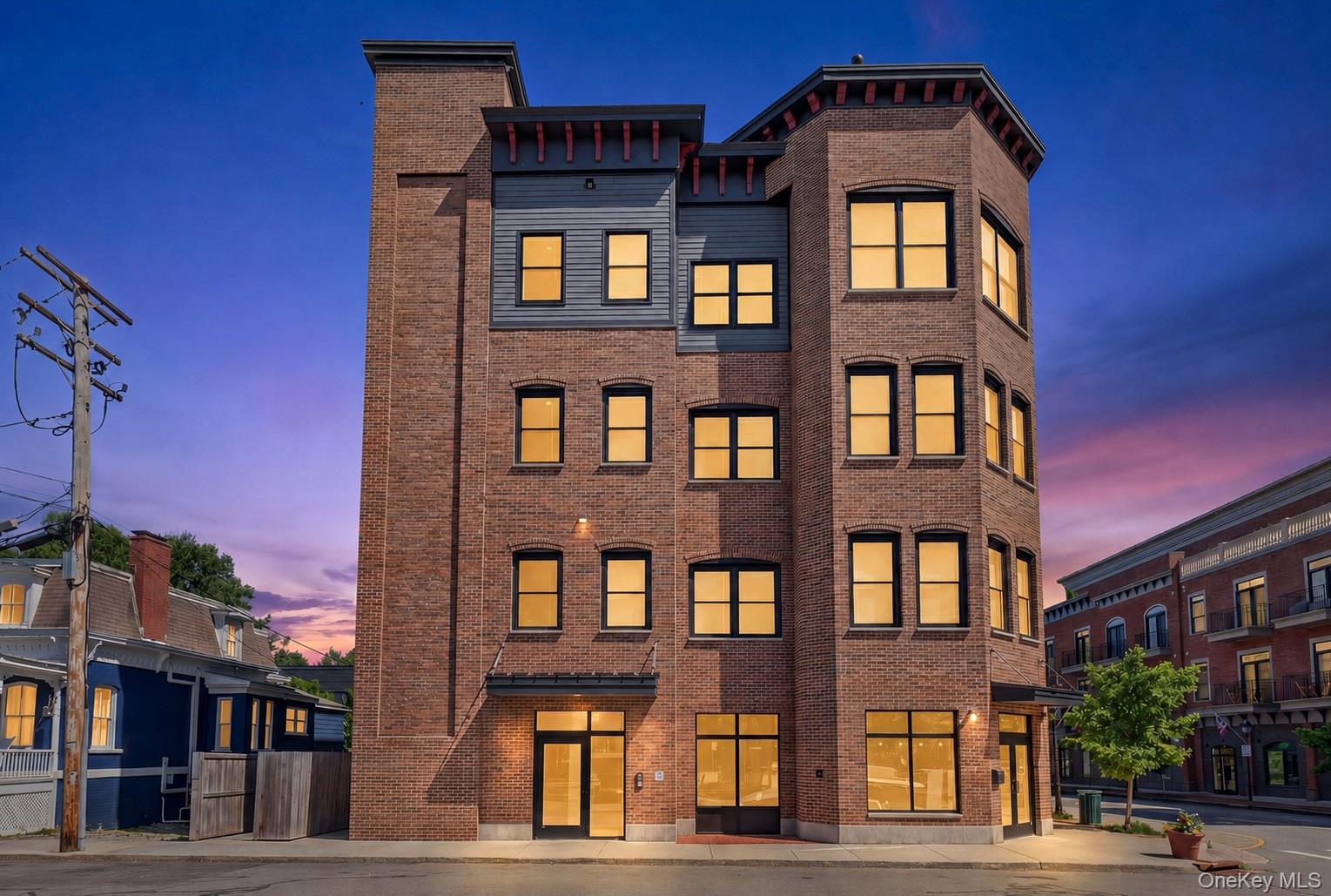 226 Main Street 402
