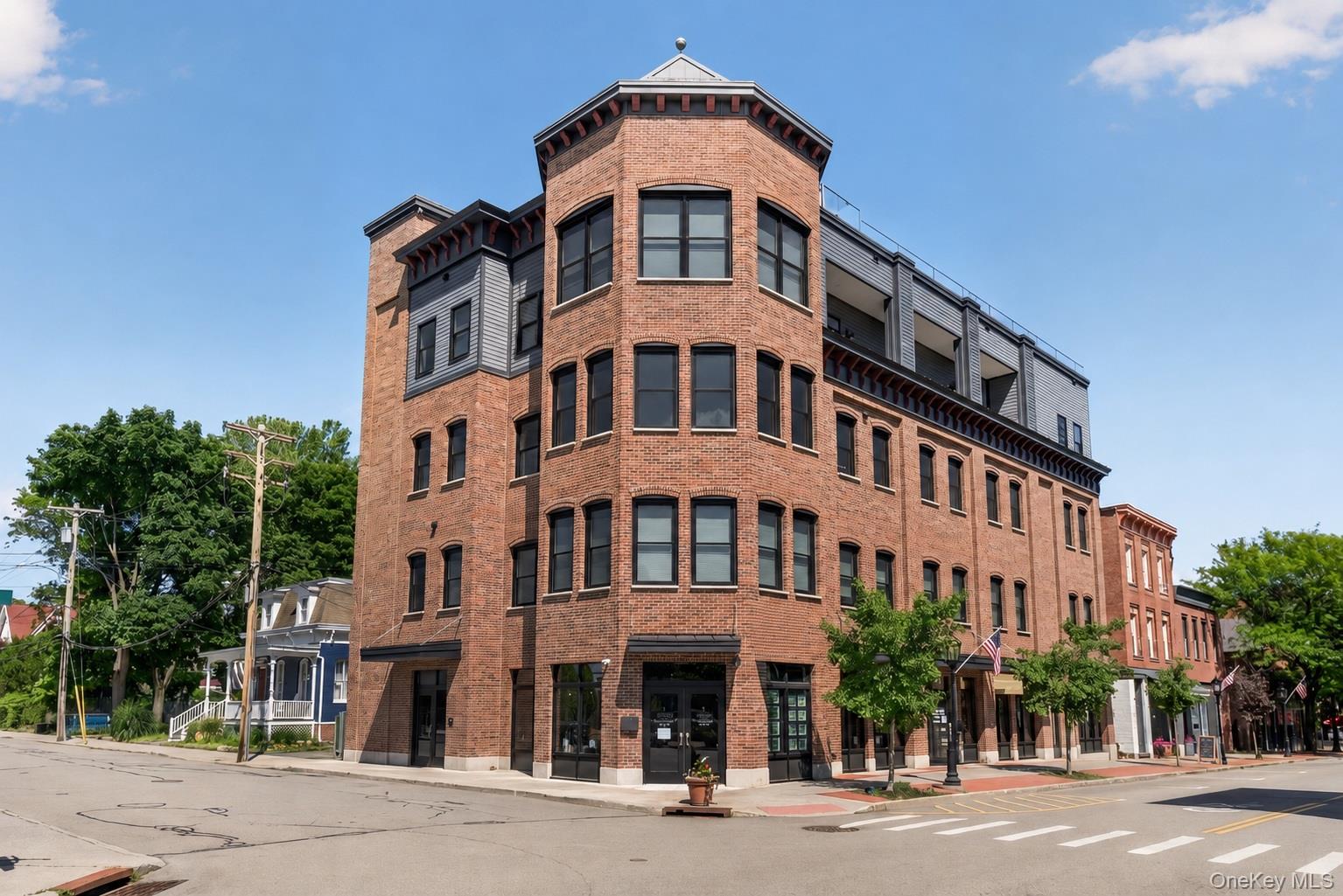 226 Main Street 402