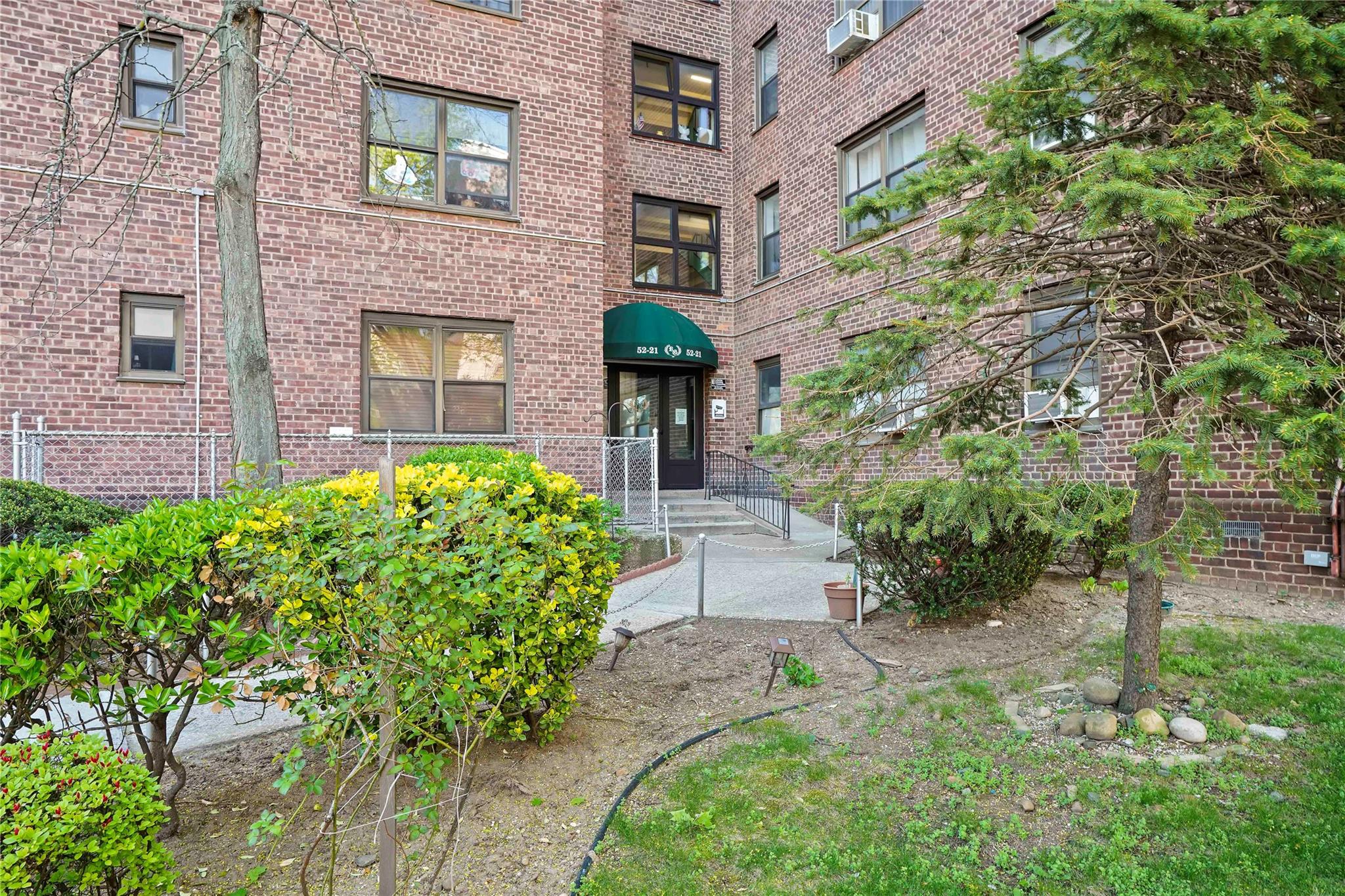 5221 65th Place #6N, Maspeth, New York image 19